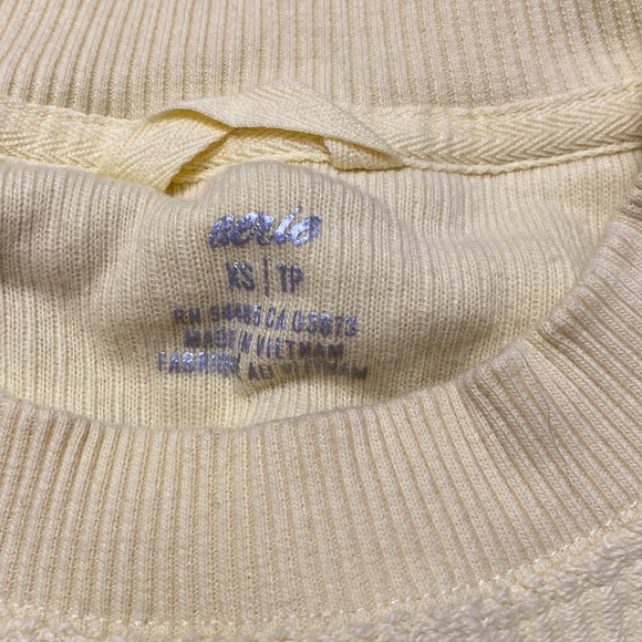 Aerie matching crewneck and shorts set - Picture 2 of 6